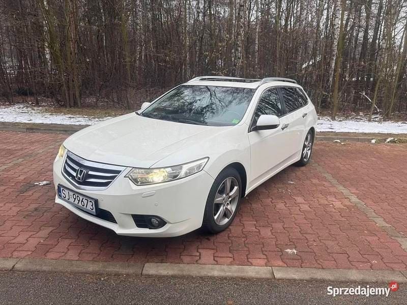 Używany Honda Accord Executive 2011 Biały Kombi