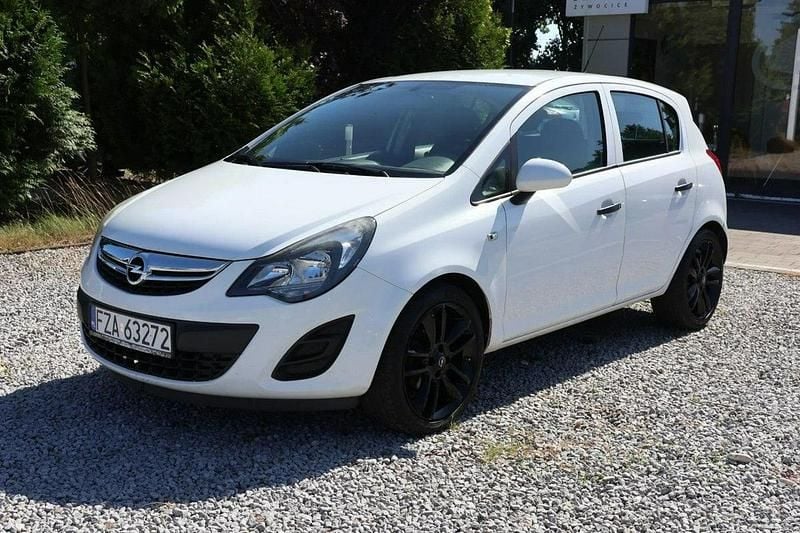 Używany Opel Corsa 85 KM (62 kW) 2014 Biały Hatchback