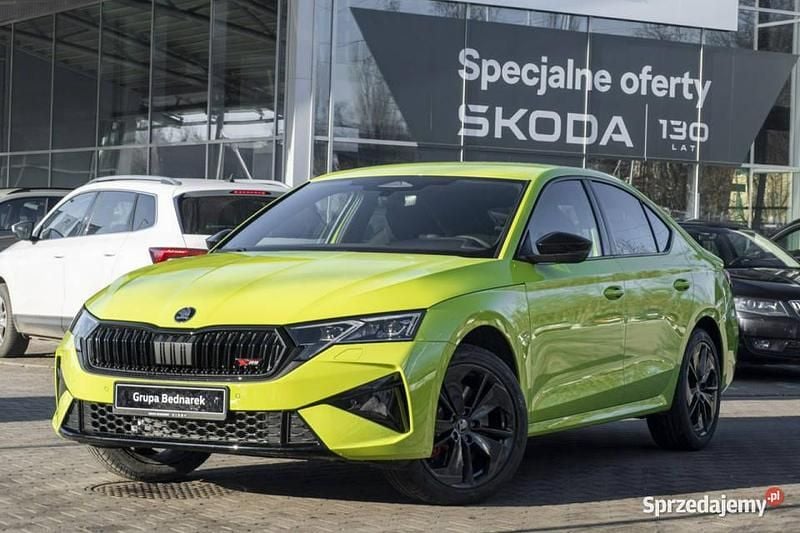 Zielony Nowe 2026 Skoda Octavia RS Sedan/Limuzyna | 176 000 zł (Uczciwa cena) - Obraz 1/4
