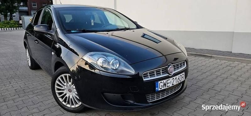 Czarny Używany 2011 Fiat Bravo Hatchback | 11 900 zł (Uczciwa cena) - Obraz 1/4