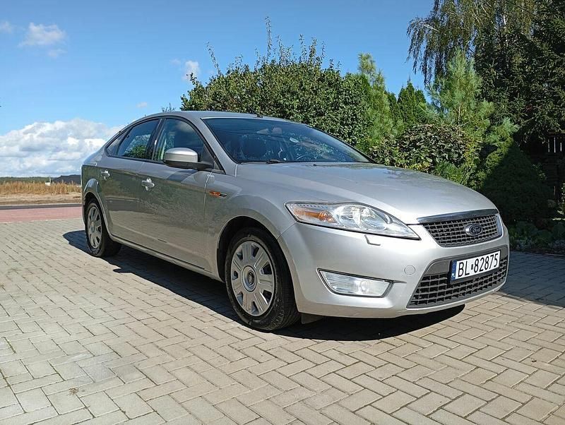 Używany Ford Mondeo 2007 Srebrny Sedan/Limuzyna