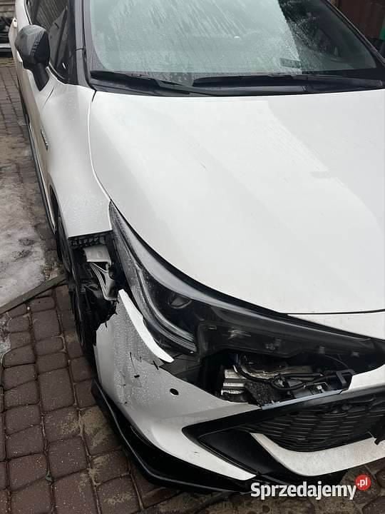 Używany Toyota Corolla 2021 Biały Kombi