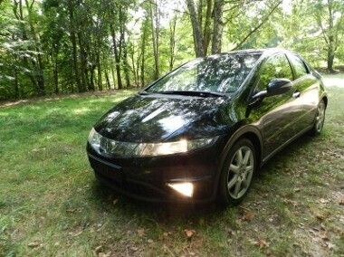 Czarny Używany 2008 Honda Civic Hatchback | 24 000 zł (Uczciwa cena) - Obraz 1/4