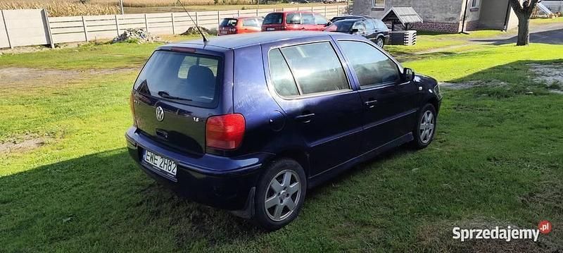 Granatowy Używany 2000 VW Polo Hatchback | 980 zł (Dobra cena) - Obraz 1/3