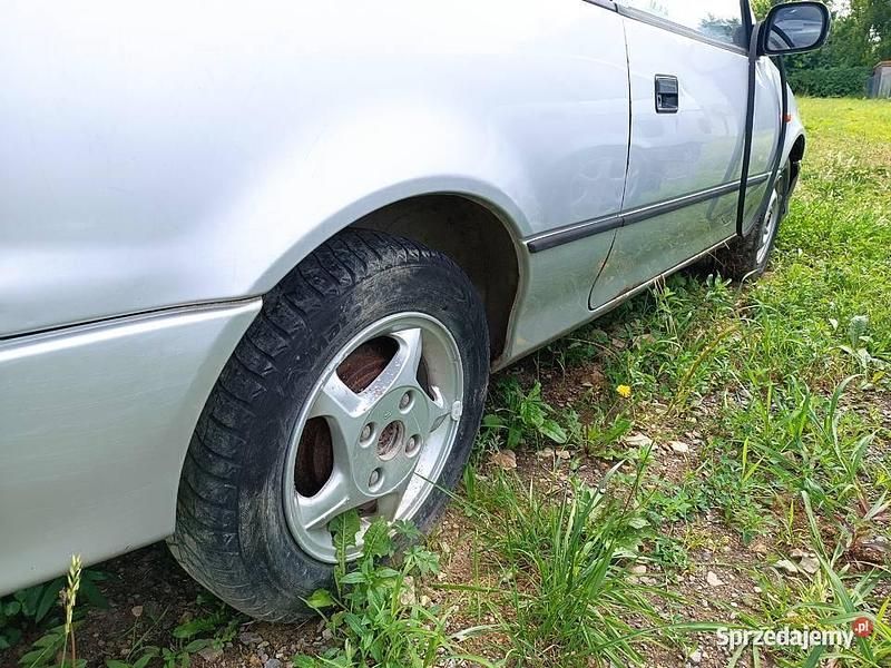 Używany Suzuki Swift 2003 Srebrny Hatchback