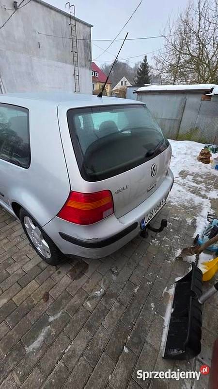 Używany VW Golf IV 1999 Srebrny Hatchback
