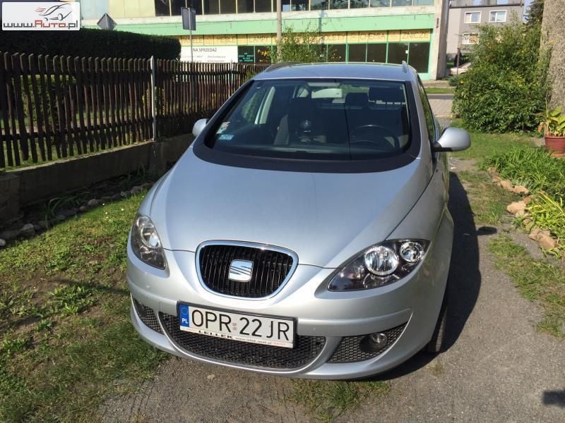 Używany Seat Altea XL 110 KM (80 kW) 2008 Srebrny (metalik) Minivan