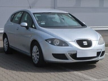 Srebrny Używany 2007 Seat Leon Hatchback | 7499 zł (Dobra cena) - Obraz 1/4