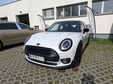 Biały Używany 2023 Mini Clubman Kombi | 99 800 zł (Dobra cena) - Obraz 1/4