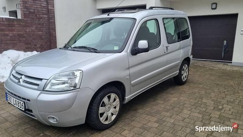 Używany 2006 Citroën Berlingo Minivan | 9700 zł (Dość drogi) - Obraz 1/4
