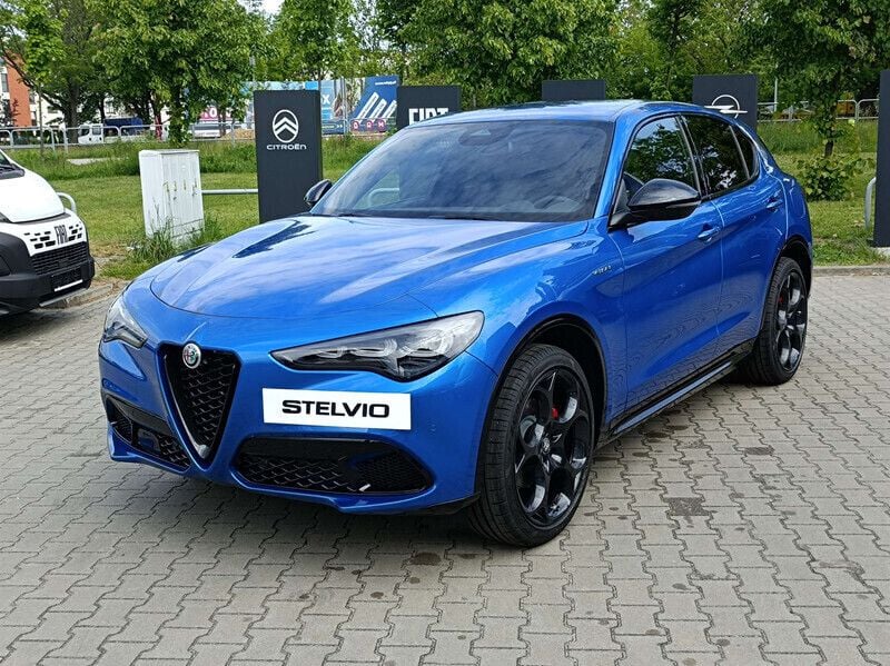 Lakier metalizowany czarny volcano black Nowe 2025 Alfa Romeo Stelvio Veloce SUV | 257 644 zł - Obraz 1/4