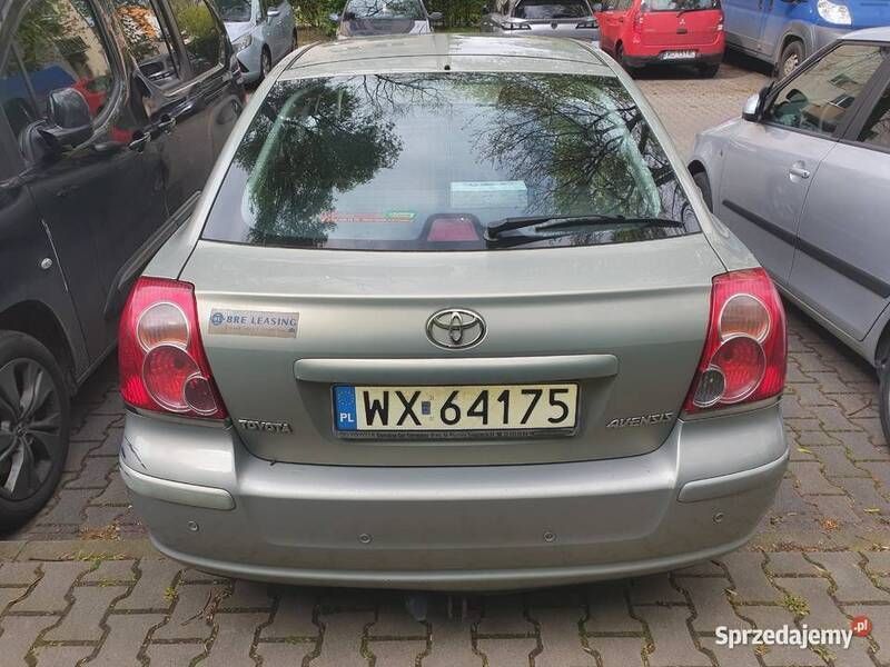 Srebrny Używany 2007 Toyota Avensis Hatchback | 13 700 zł (Uczciwa cena) - Obraz 1/4
