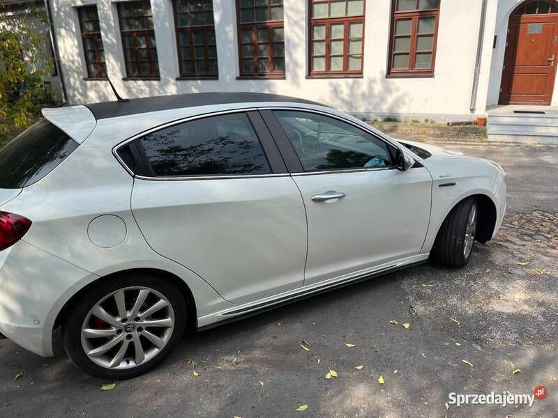 Używany 2011 Alfa Romeo Giulietta Hatchback | 37 500 zł (Drogi) - Obraz 1/4