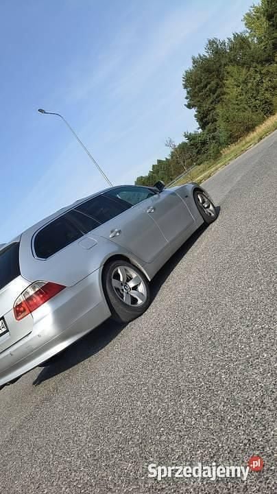 Srebrny Używany 2004 BMW 535 Kombi | 20 000 zł - Obraz 1/4