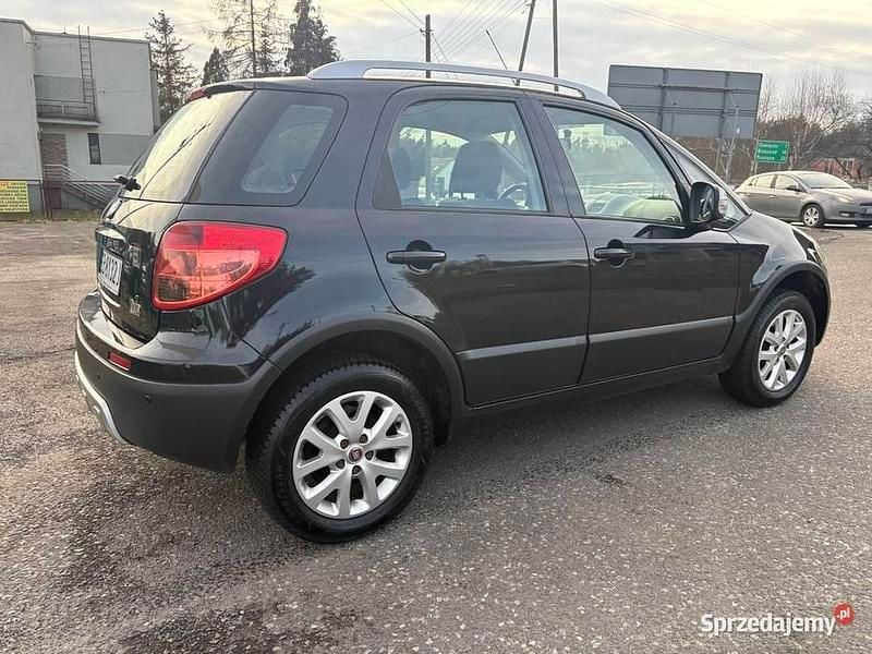 Używany Fiat Sedici 2012 Czarny SUV