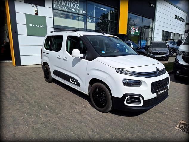 Biały Używany 2018 Citroën Berlingo Feel Minivan | 51 900 zł (Dobra cena) - Obraz 1/4