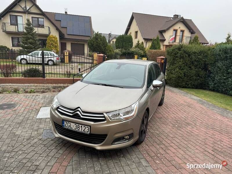 Używany Citroën C4 2013 Złoty Hatchback