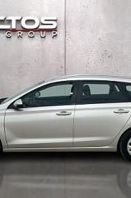 Używany Hyundai i30 Classic 116 KM (85 kW) 2019 Srebrny (metalik) Kombi