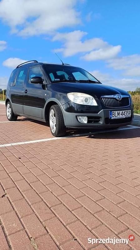 Używany Skoda Roomster Scout 2008 Czarny Kombi