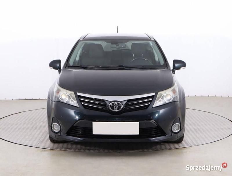 Czarny Używany 2012 Toyota Avensis Kombi | 25 999 zł (Uczciwa cena) - Obraz 1/4