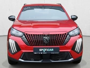 Używany Peugeot 2008 Allure 130 KM (95 kW) 2023 Czerwony SUV