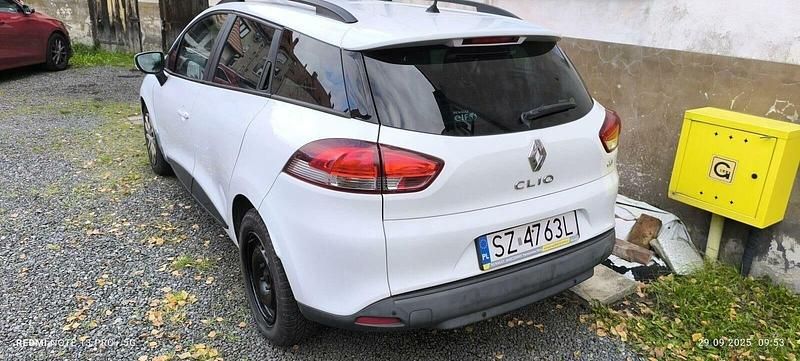 Używany Renault Clio GrandTour 90 KM (66 kW) 2015 Biały Kombi