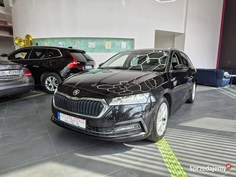 Czarny Używany 2021 Skoda Octavia Style Kombi | 61 499 zł (Uczciwa cena) - Obraz 1/4