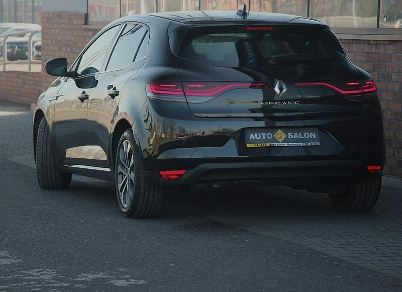 Używany Renault Mégane IV 140 KM (102 kW) 2022 Czarny Hatchback