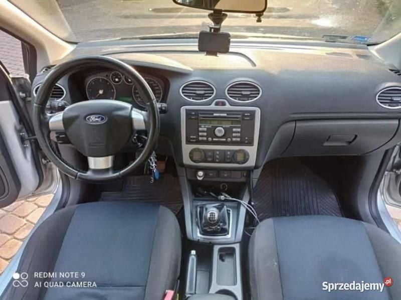 Srebrny Używany 2007 Ford Focus Kombi | 4200 zł (Dobra cena) - Obraz 1/4