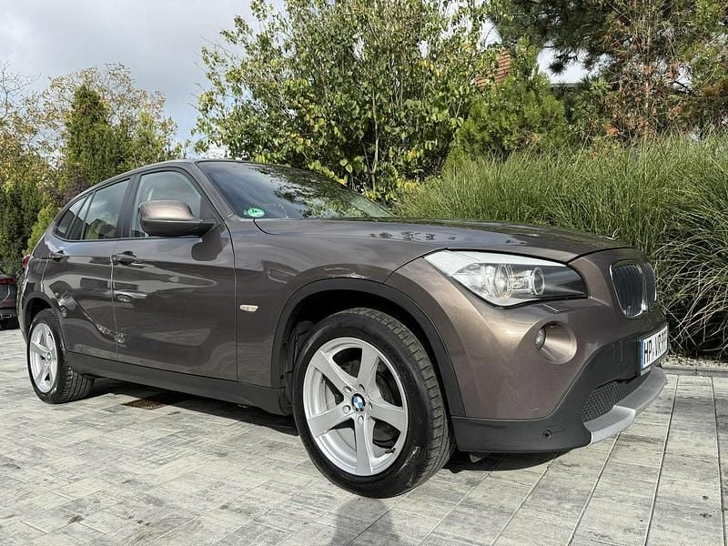Złoty Używany 2011 BMW X1 SUV | 43 999 zł (Uczciwa cena) - Obraz 1/4