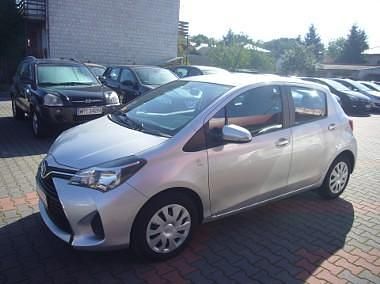 Srebrny Używany 2015 Toyota Yaris Hatchback | 34 900 zł (Dość drogi) - Obraz 1/4