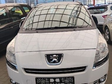 Biały Używany 2013 Peugeot 5008 Minivan | 23 700 zł (Dość drogi) - Obraz 1/4
