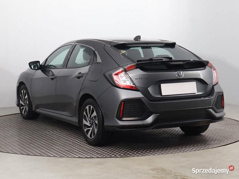 Używany Honda Civic 2018 Szary Hatchback