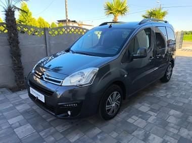 Szary Używany 2016 Citroën Berlingo Minivan | 34 900 zł (Uczciwa cena) - Obraz 1/4
