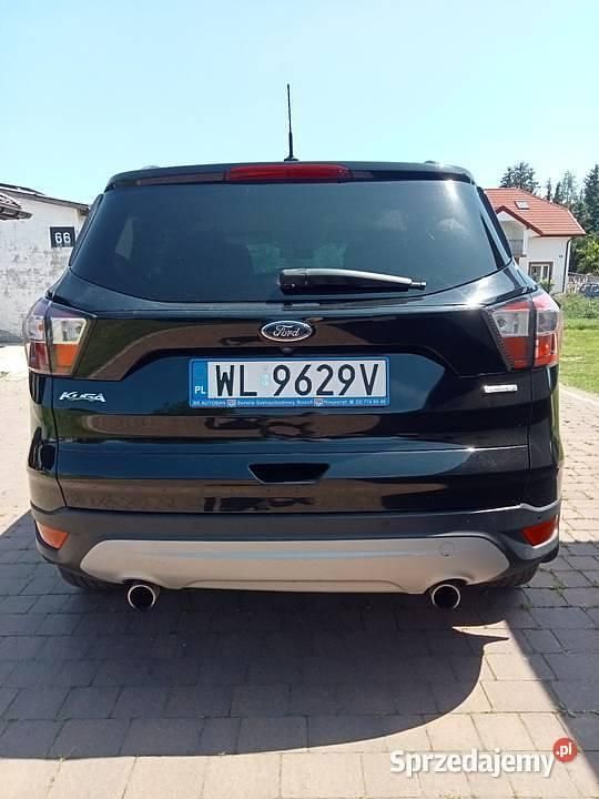 Używany Ford Kuga 2017 Czarny SUV