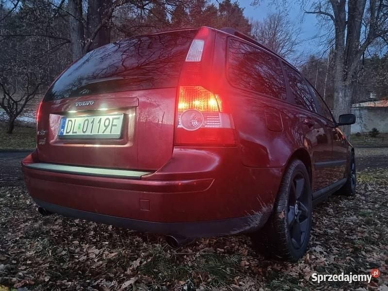 Używany Volvo V50 2004 Bordowy Kombi