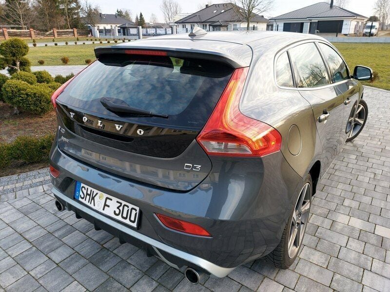 Używany Volvo V40 R-Design 150 KM (110 kW) 2014 Szary Kombi