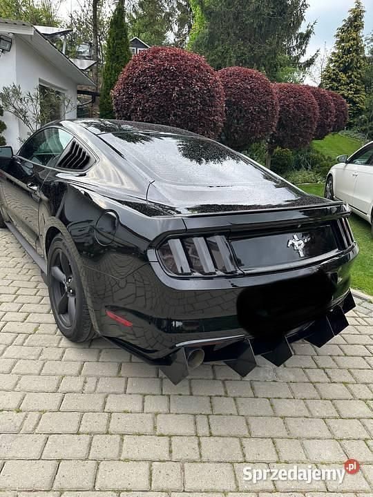 Czerwony Używany 2015 Ford Mustang Coupe | 75 000 zł (Uczciwa cena) - Obraz 1/2