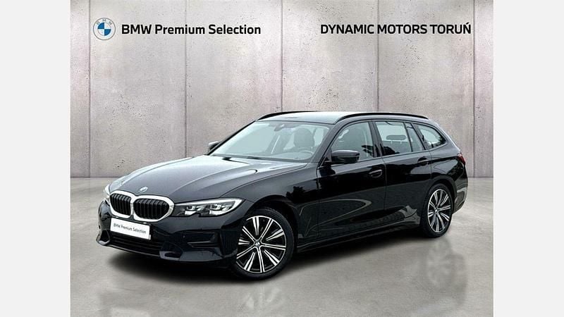 Czarny Używany 2022 BMW 320 Shadowline Kombi | 129 000 zł (Dobra cena) - Obraz 1/3
