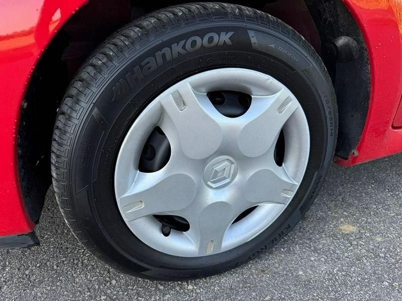 Używany Renault Twingo 75 KM (55 kW) 2013 Czerwony Hatchback