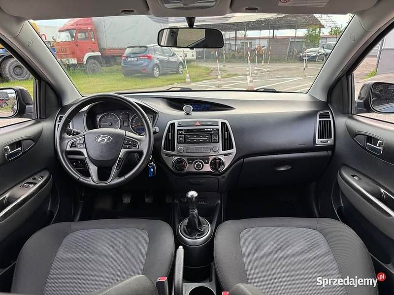 Czarny Używany 2014 Hyundai i20 Hatchback | 21 950 zł - Obraz 1/4