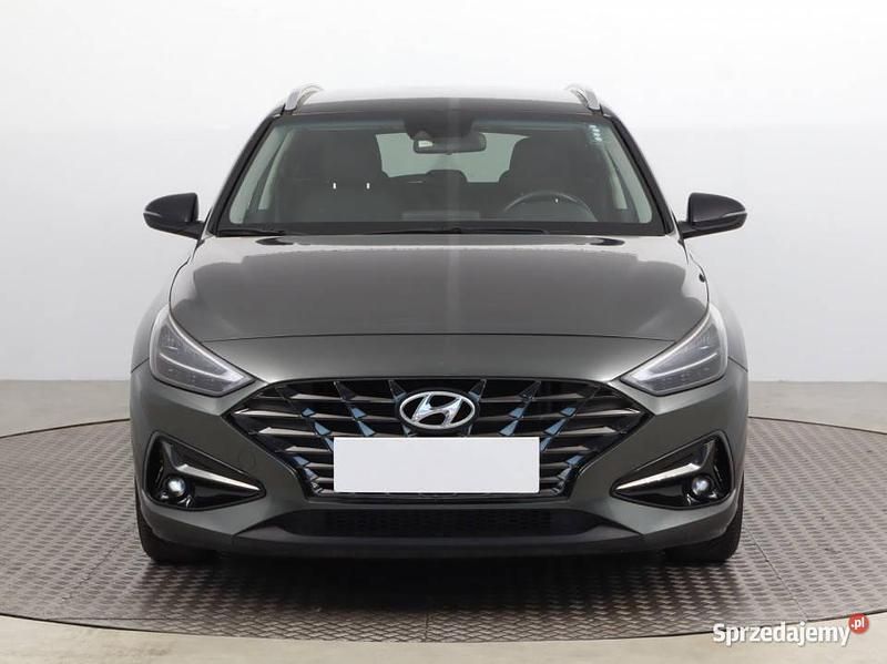 Szary Używany 2022 Hyundai i30 Kombi | 61 999 zł (Uczciwa cena) - Obraz 1/4
