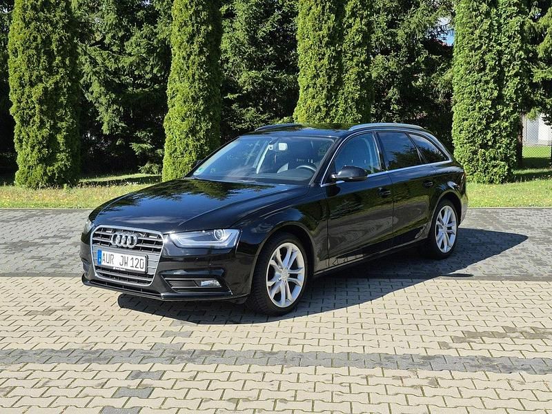 Używany Audi A4 177 KM (130 kW) 2014 Czarny (metalik) Kombi