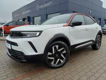 Biały Używany 2023 Opel Mokka S SUV | 82 990 zł (Uczciwa cena) - Obraz 1/4