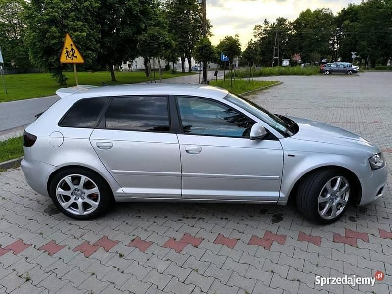 Używany Audi A3 S-Line 2009 Srebrny Hatchback