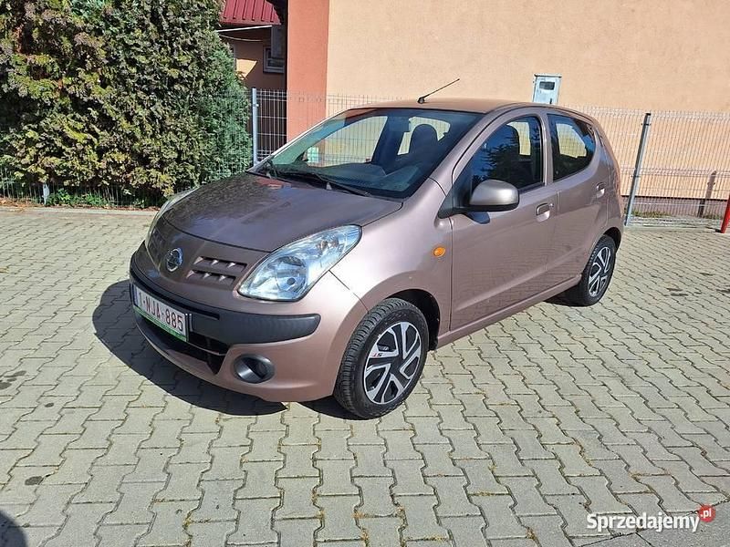 Używany Nissan Pixo 2010 Złoty Hatchback