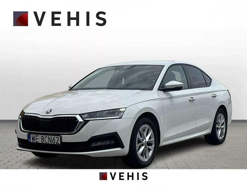 Biały Używany 2024 Skoda Octavia Sedan/Limuzyna | 112 900 zł (Drogi) - Obraz 1/4