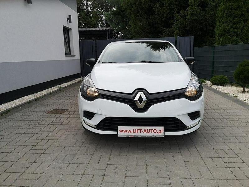 Używany Renault Clio IV 74 KM (54 kW) 2017 Biały Hatchback