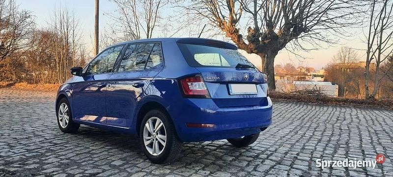 Używany Skoda Fabia 2019 Niebieski Hatchback