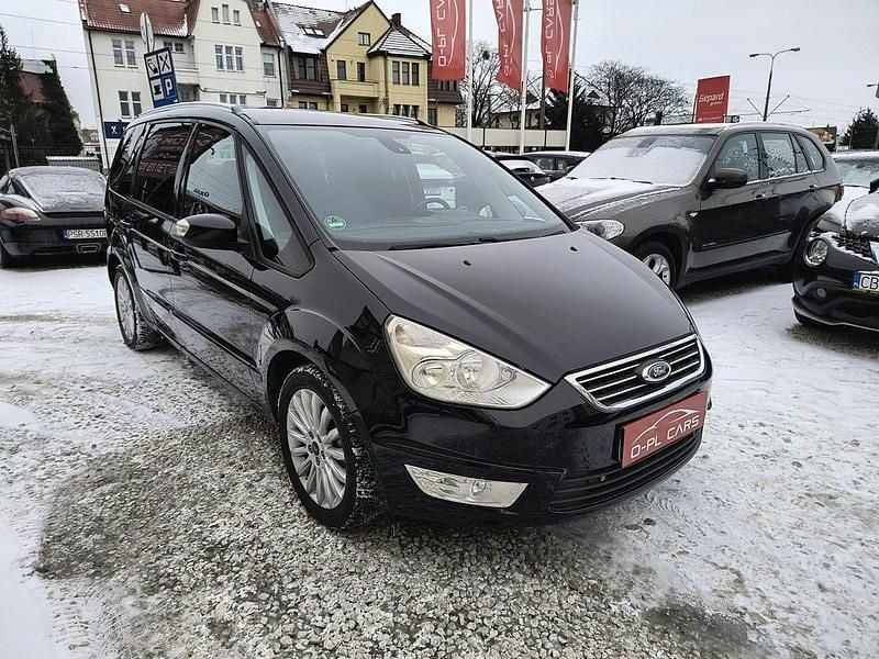 Używany Ford Galaxy 140 KM (102 kW) 2015 Czarny (metalik) Minivan